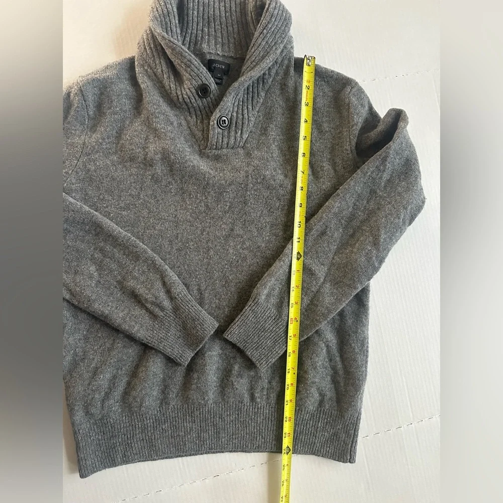 J Crew‎ Men’s Sweater Size M 100% Lambswool Collared 2 Button